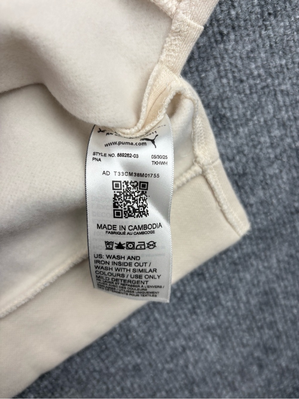 PUMA Women’s Fleece Pullover Hoodie with Kangaroo Pocket Cream Size S New - Picture 6 of 7